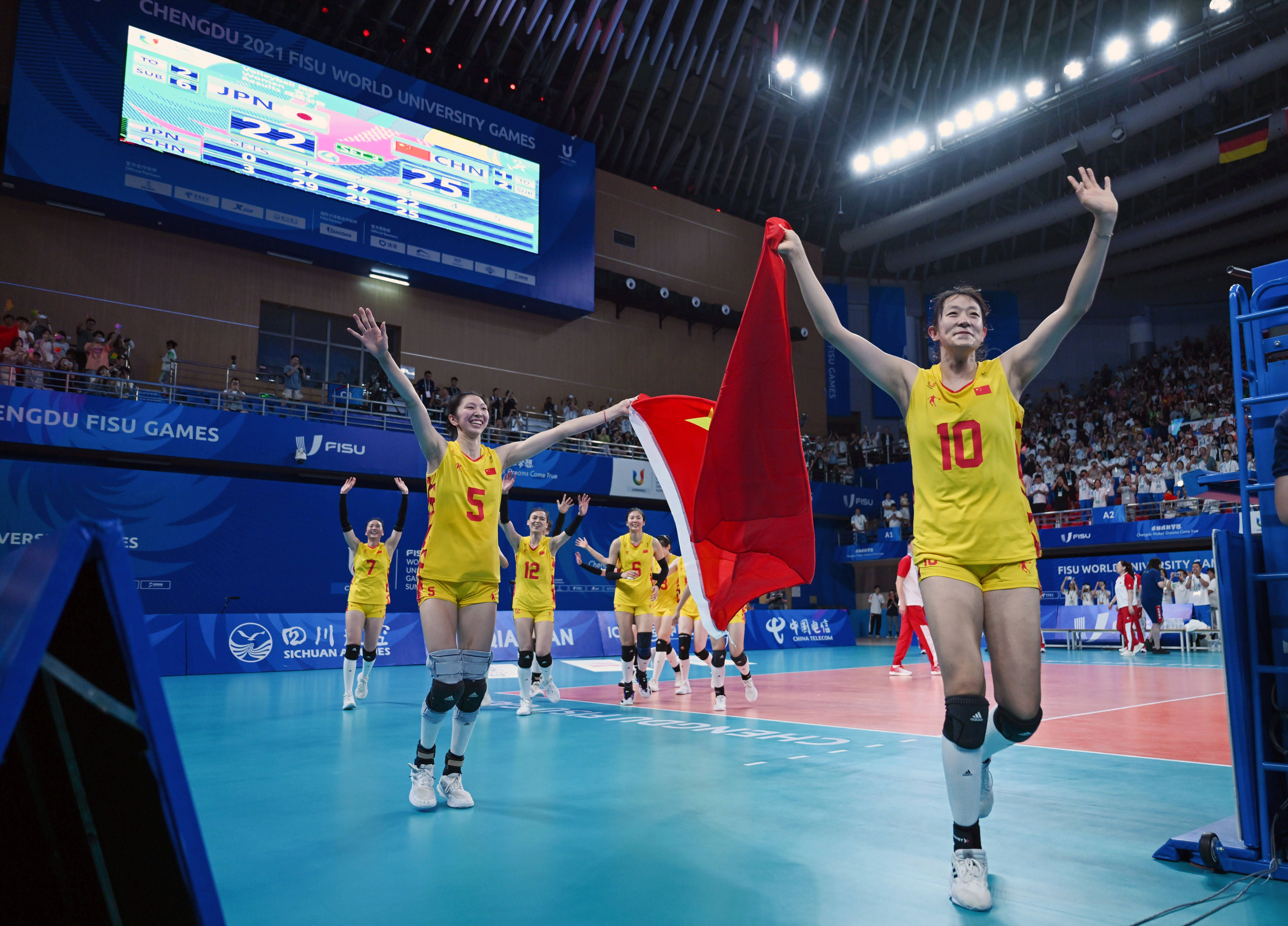 上半场比赛结束，那不勒斯0-0弗洛西诺内。